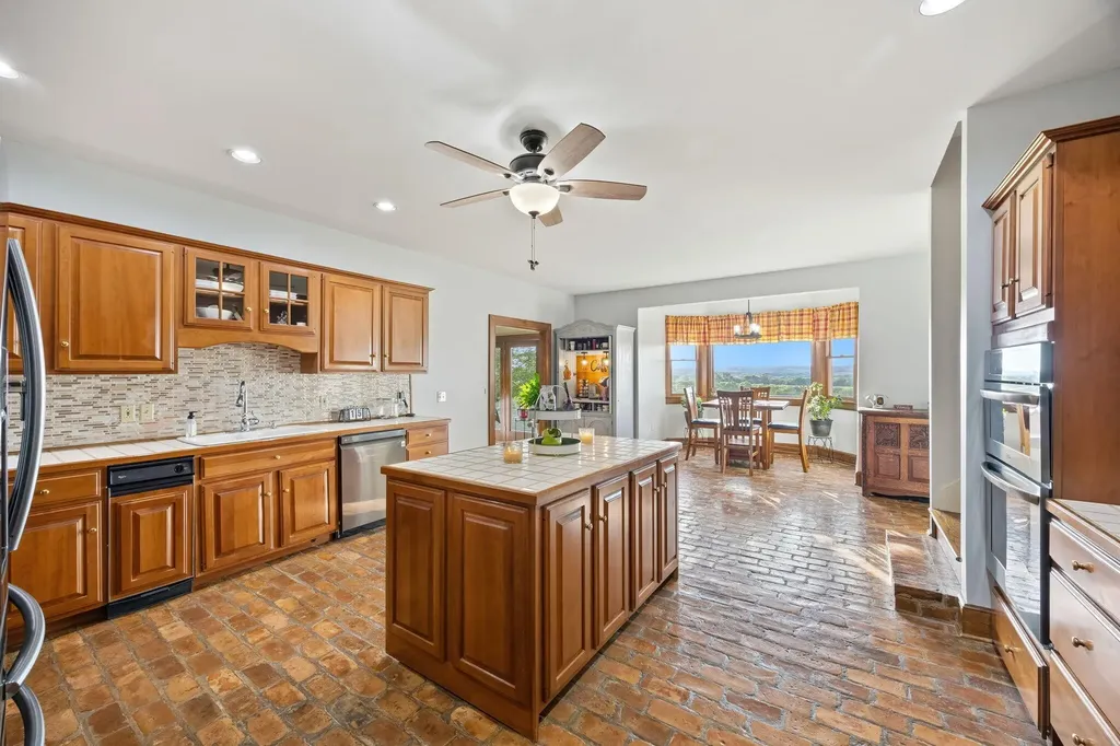 114 Hidden Brook Drive Sweetwater TN 37874