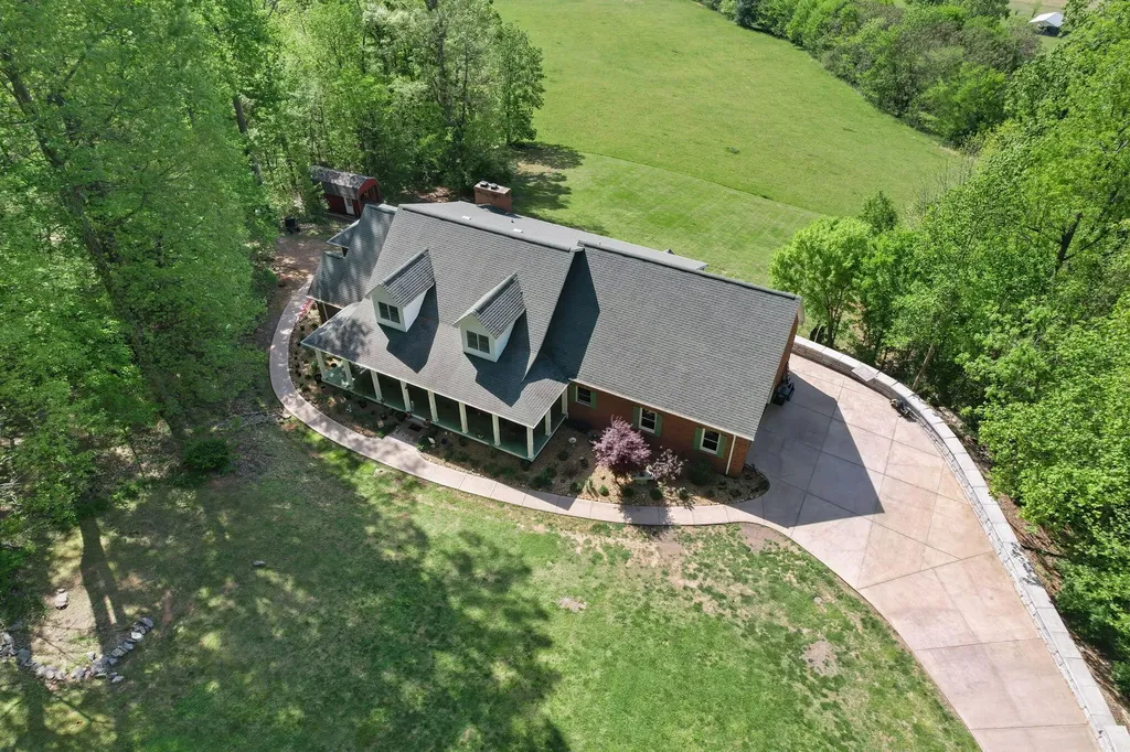 114 Hidden Brook Drive Sweetwater TN 37874