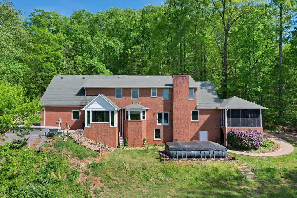 114 Hidden Brook Drive Sweetwater TN 37874