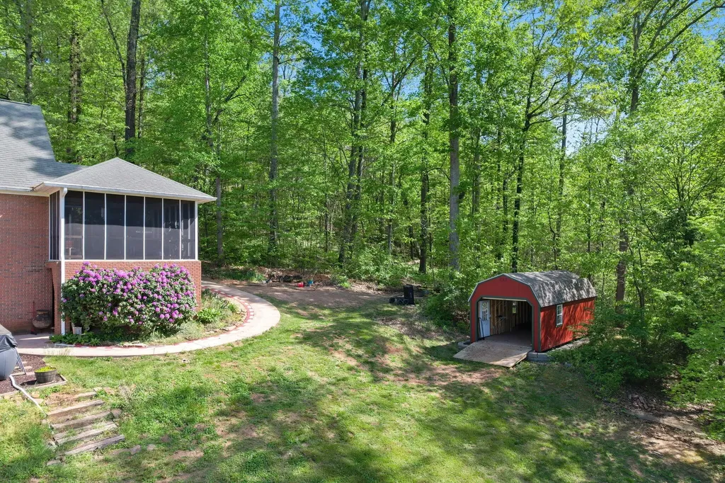 114 Hidden Brook Drive Sweetwater TN 37874