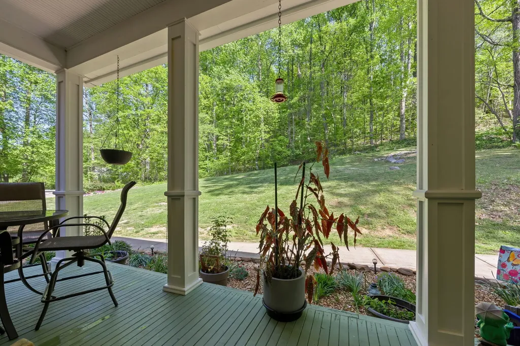 114 Hidden Brook Drive Sweetwater TN 37874