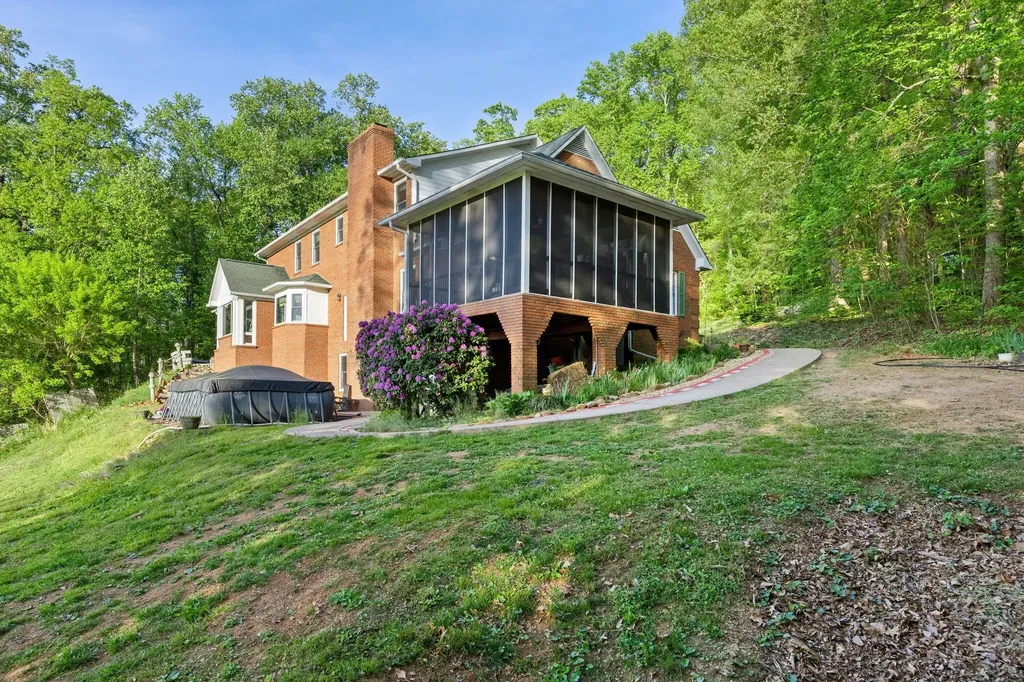 114 Hidden Brook Drive Sweetwater TN 37874