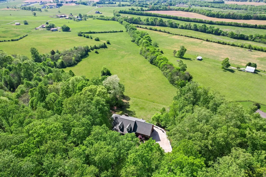 114 Hidden Brook Drive Sweetwater TN 37874