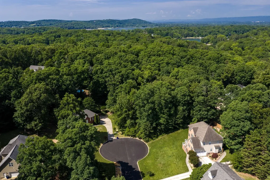 8801 College Station Lane Soddy Daisy TN 37379