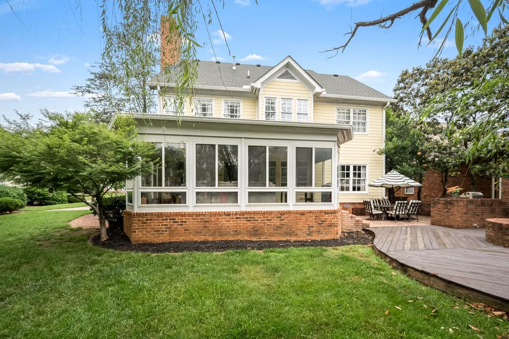 2118 Prestwick Drive Murfreesboro TN 37130