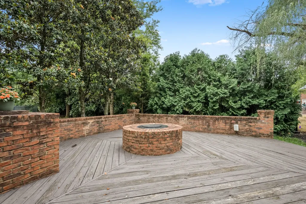 2118 Prestwick Drive Murfreesboro TN 37130