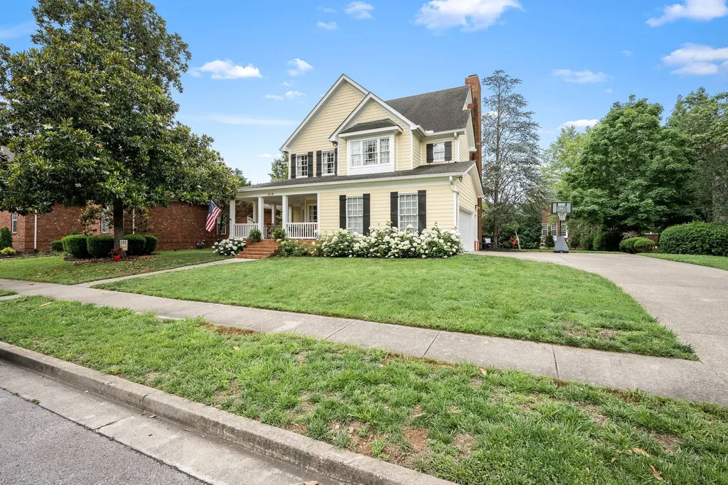 2118 Prestwick Drive Murfreesboro TN 37130