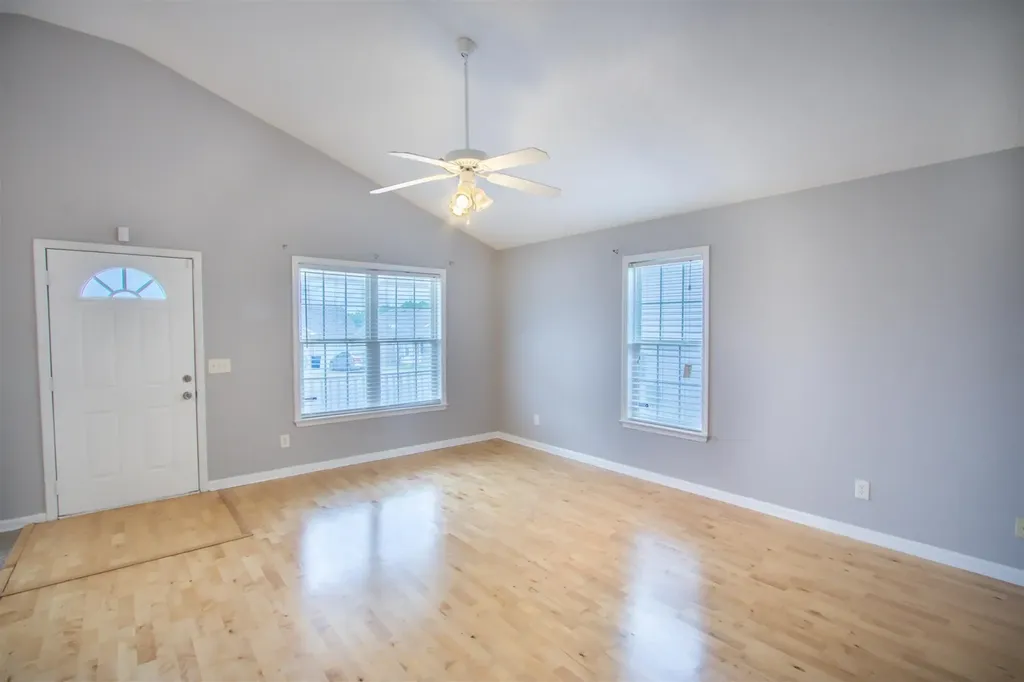 4054 Margo Circle La Vergne TN 37086
