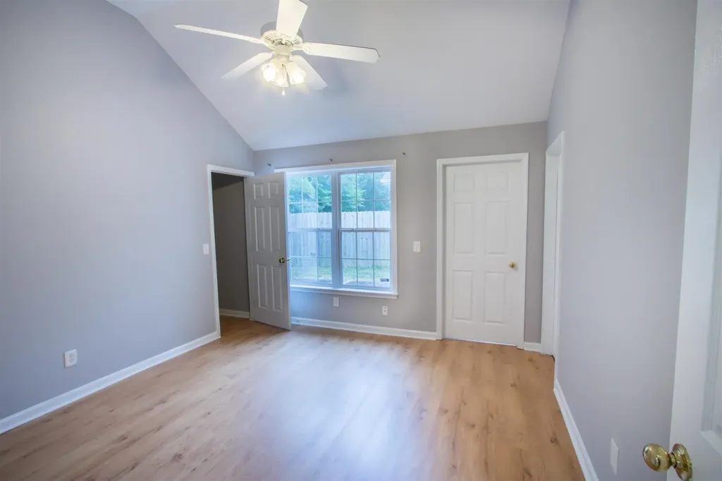 4054 Margo Circle La Vergne TN 37086