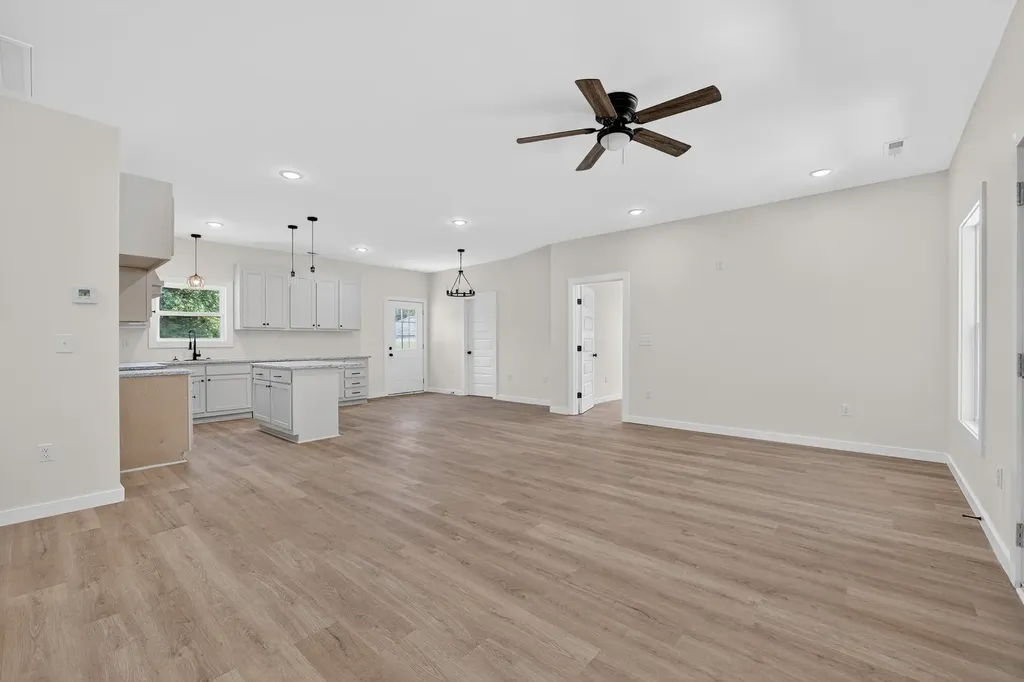 76 Simmons Circle Fayetteville TN 37334