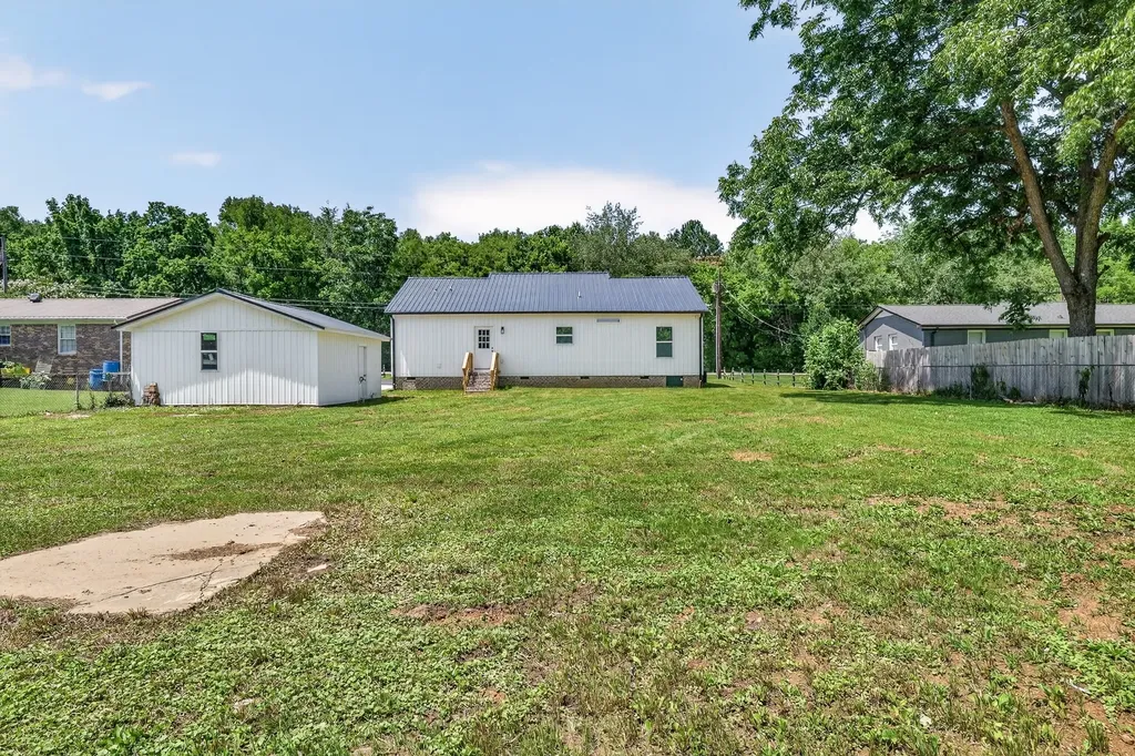 76 Simmons Circle Fayetteville TN 37334