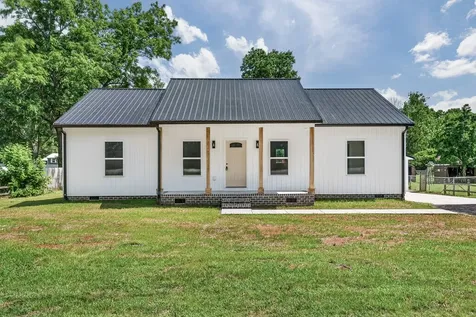 76 Simmons Circle Fayetteville TN 37334