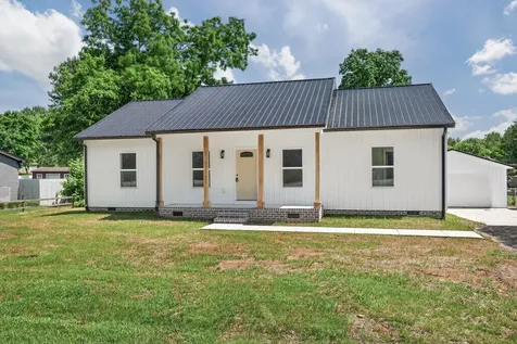 76 Simmons Circle Fayetteville TN 37334