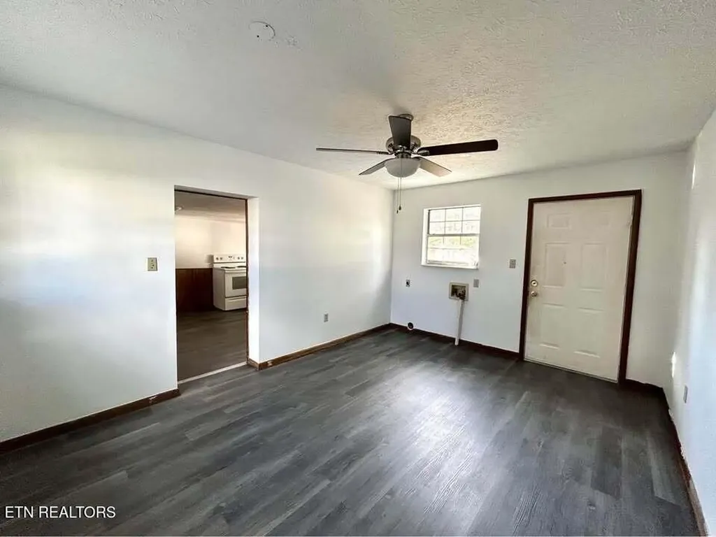 205 S Front Street Rockwood TN 37854