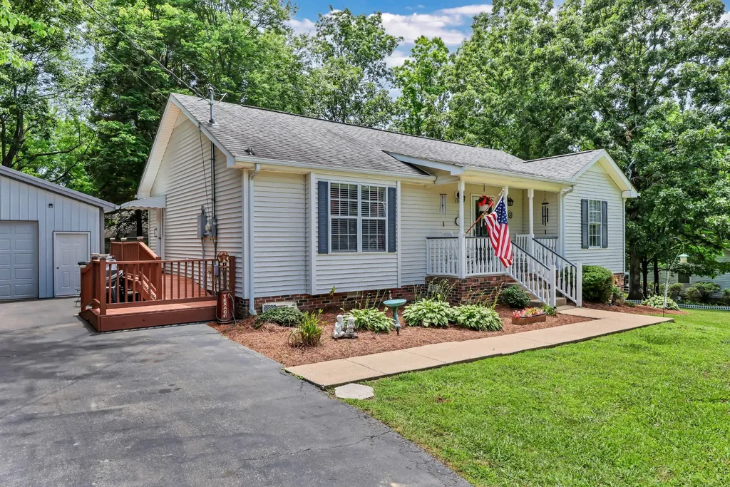 110 Acorn Drive Dickson TN 37055