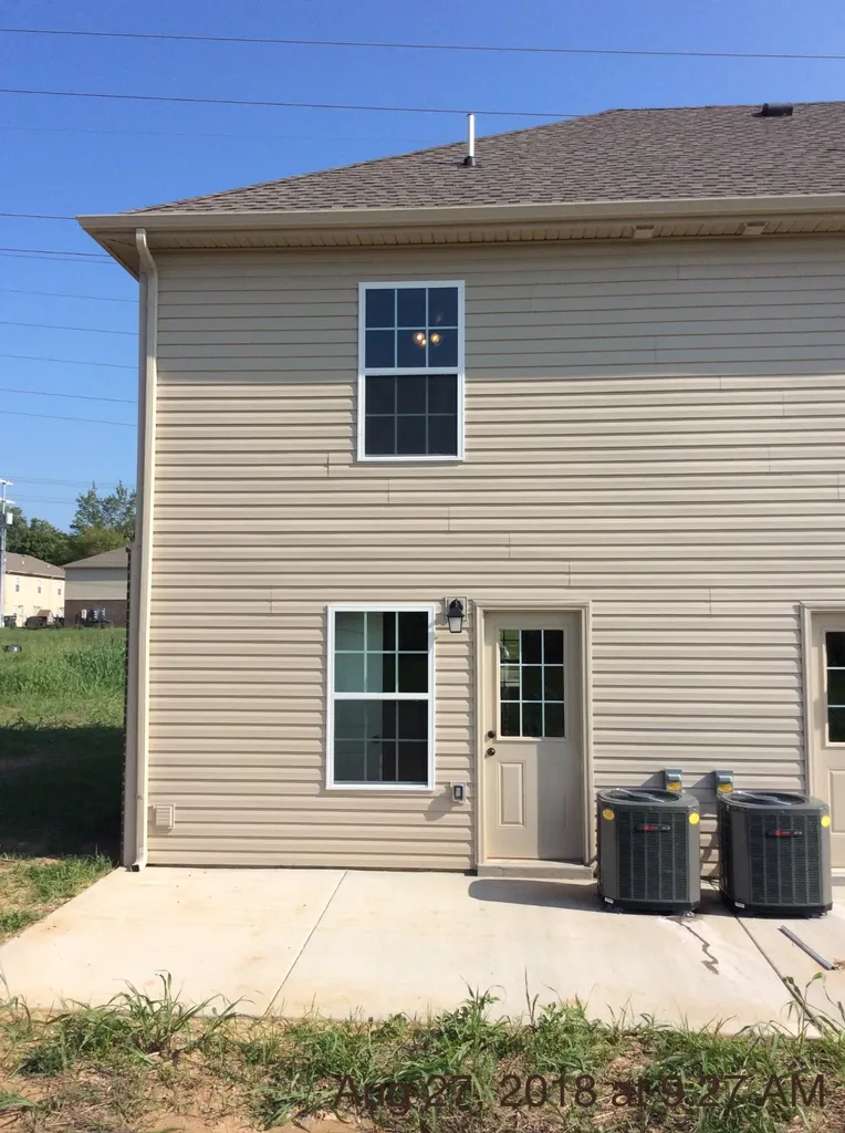 382 Mcgee Court Clarksville TN 37040