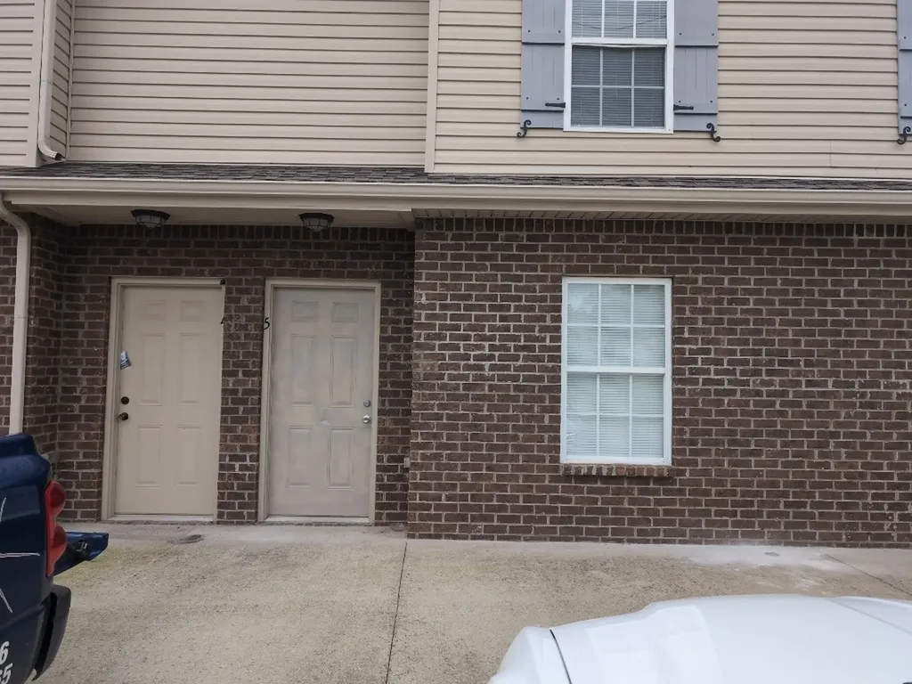 382 Mcgee Court Clarksville TN 37040