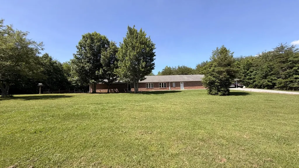 11109 Hendon Road Graysville TN 37338
