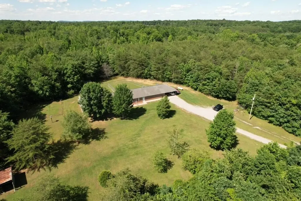 11109 Hendon Road Graysville TN 37338
