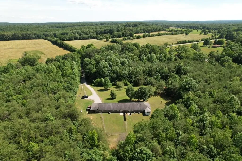 11109 Hendon Road Graysville TN 37338