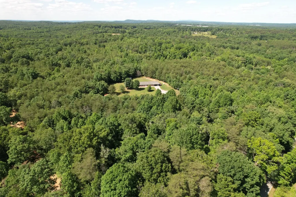11109 Hendon Road Graysville TN 37338