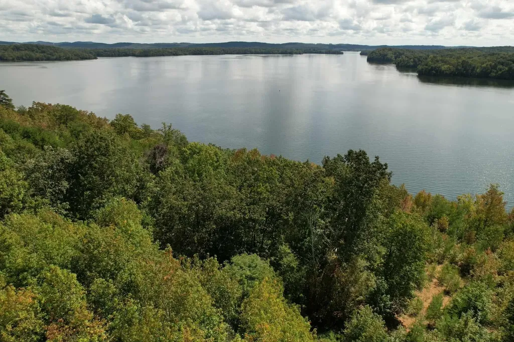 39 Waterside Way Spring City TN 37381