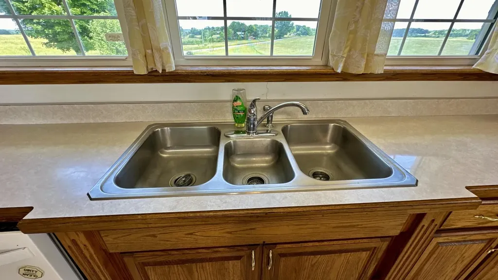 4431 Riggs Road Pikeville TN 37367