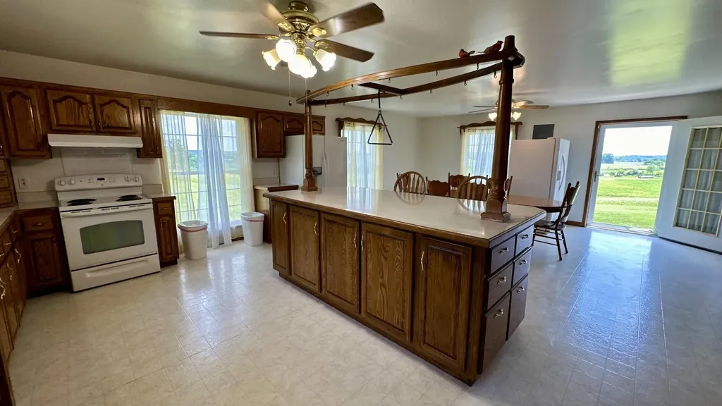 4431 Riggs Road Pikeville TN 37367