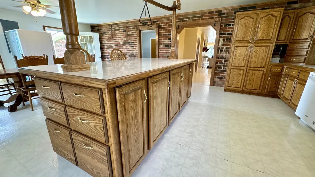 4431 Riggs Road Pikeville TN 37367