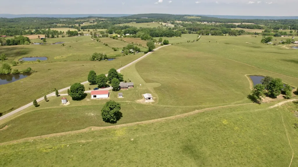 4431 Riggs Road Pikeville TN 37367