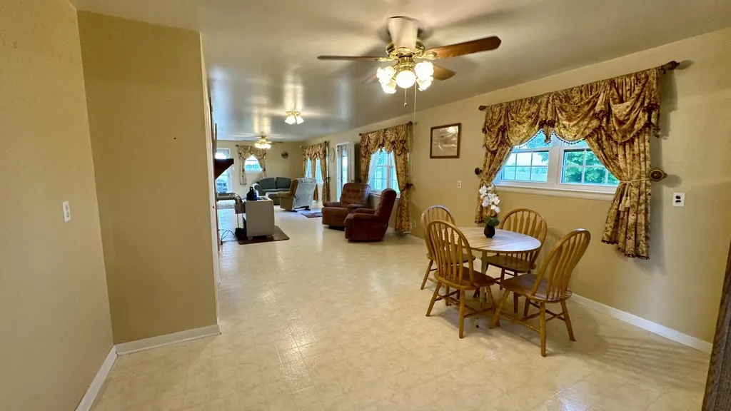 4431 Riggs Road Pikeville TN 37367