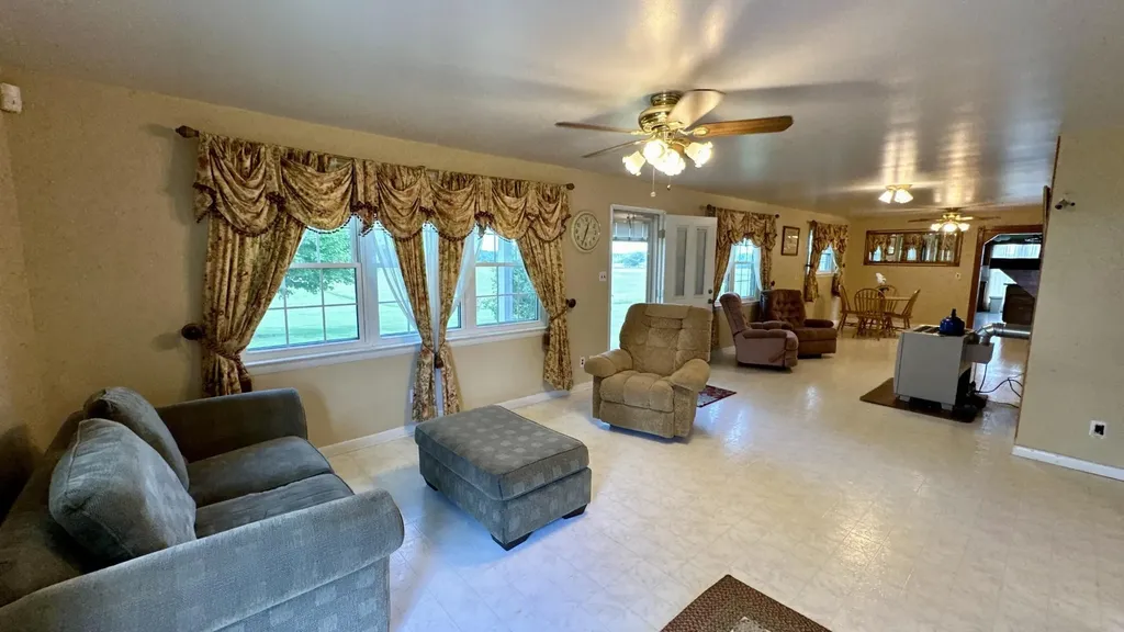 4431 Riggs Road Pikeville TN 37367
