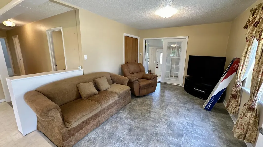 4431 Riggs Road Pikeville TN 37367