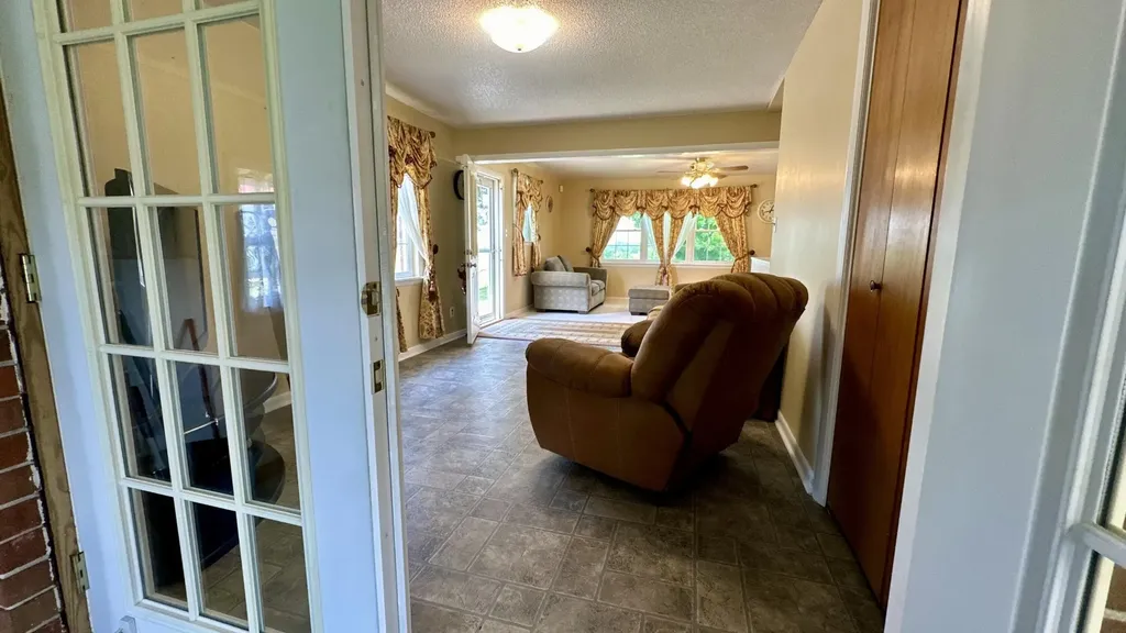 4431 Riggs Road Pikeville TN 37367