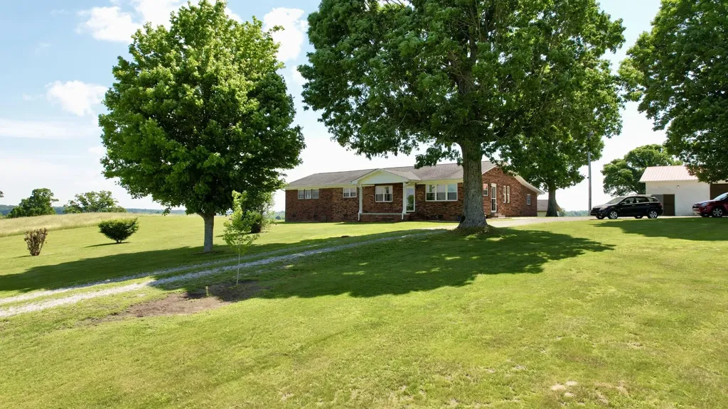 4431 Riggs Road Pikeville TN 37367