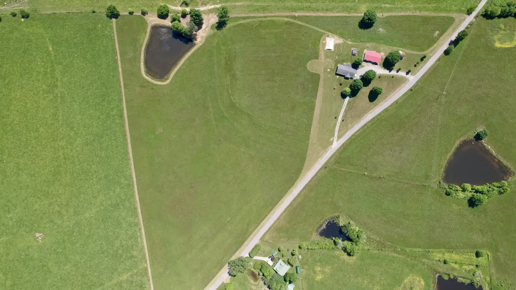 4431 Riggs Road Pikeville TN 37367