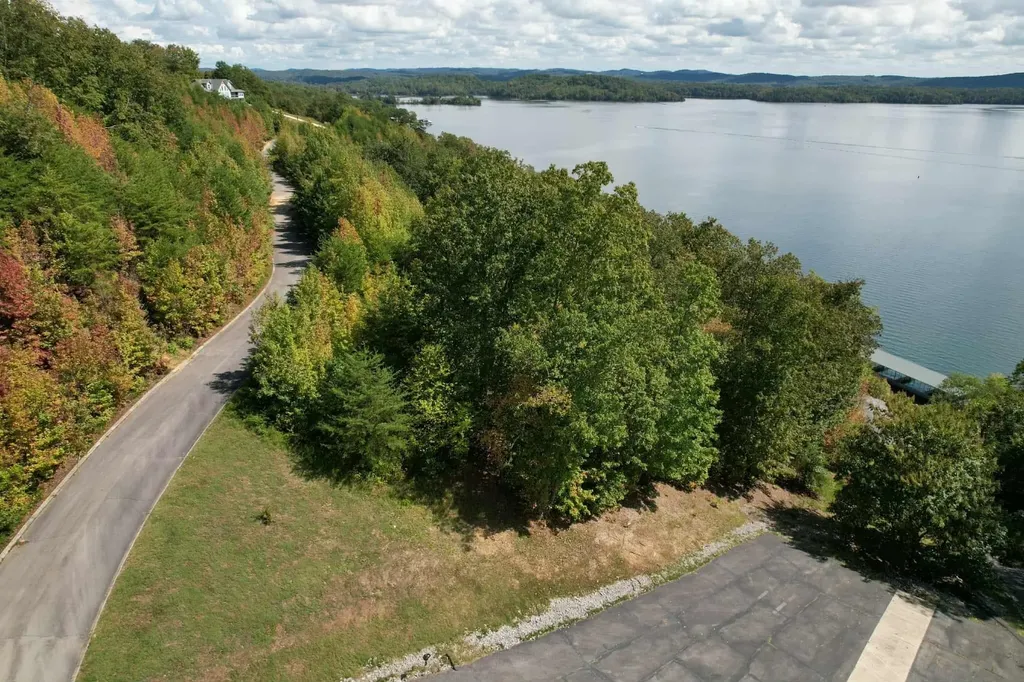 200 Waterside Way Spring City TN 37381