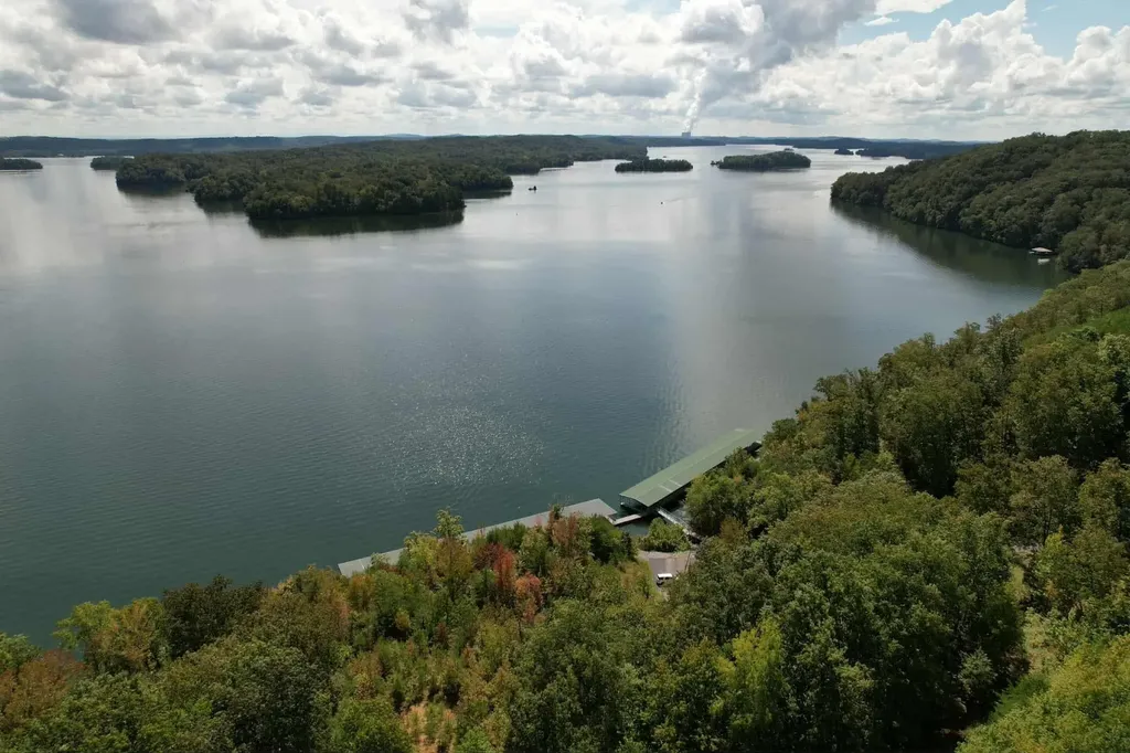 200 Waterside Way Spring City TN 37381