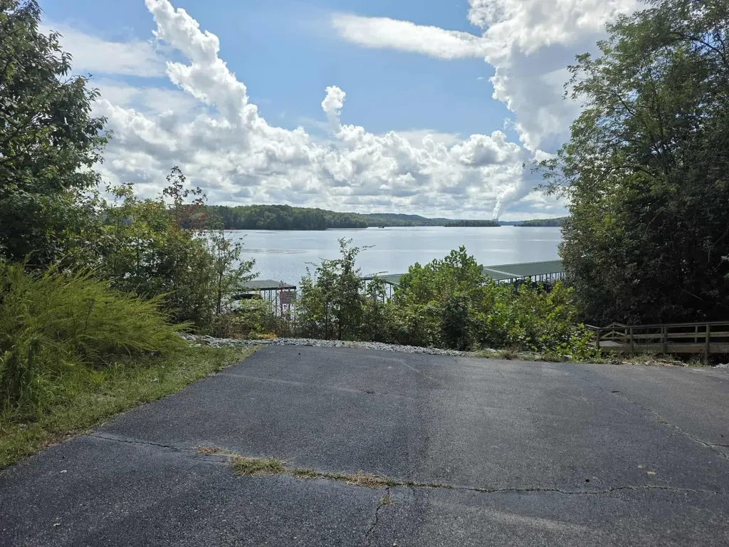 200 Waterside Way Spring City TN 37381
