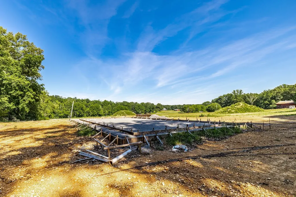 1313 Fowler Ford Road Portland TN 37148