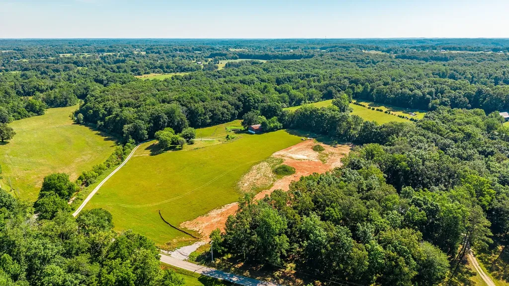 1313 Fowler Ford Road Portland TN 37148