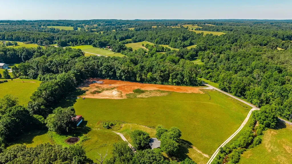 1313 Fowler Ford Road Portland TN 37148