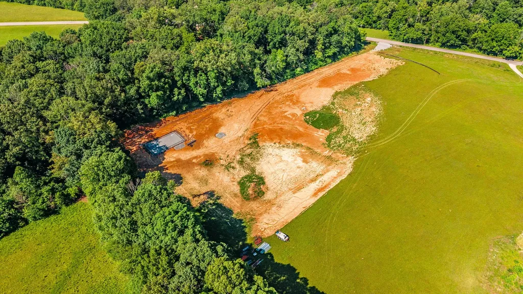 1313 Fowler Ford Road Portland TN 37148