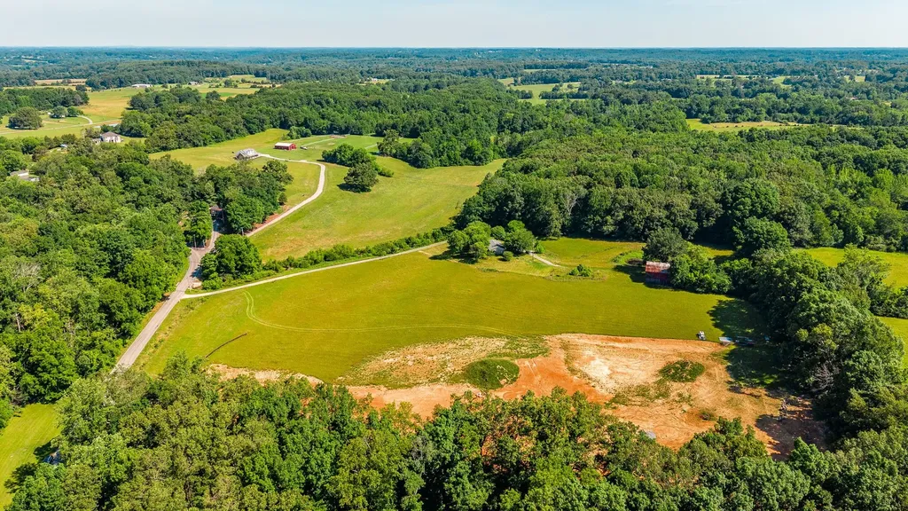1313 Fowler Ford Road Portland TN 37148