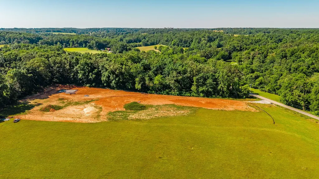 1313 Fowler Ford Road Portland TN 37148