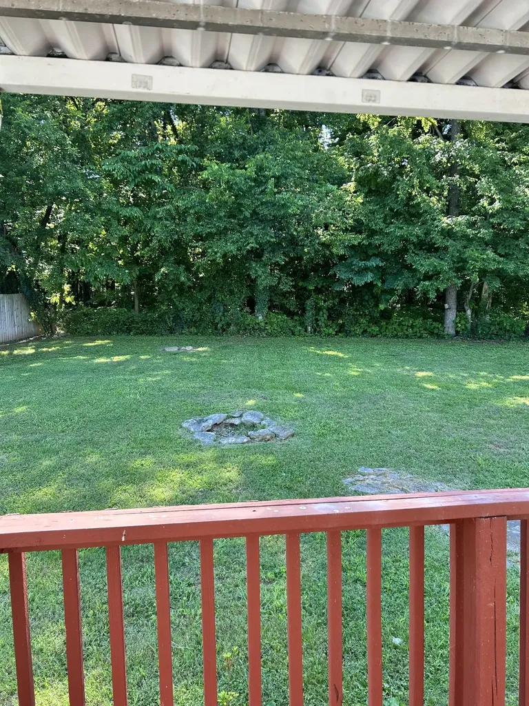 2438 Canterbury Chase Murfreesboro TN 37128