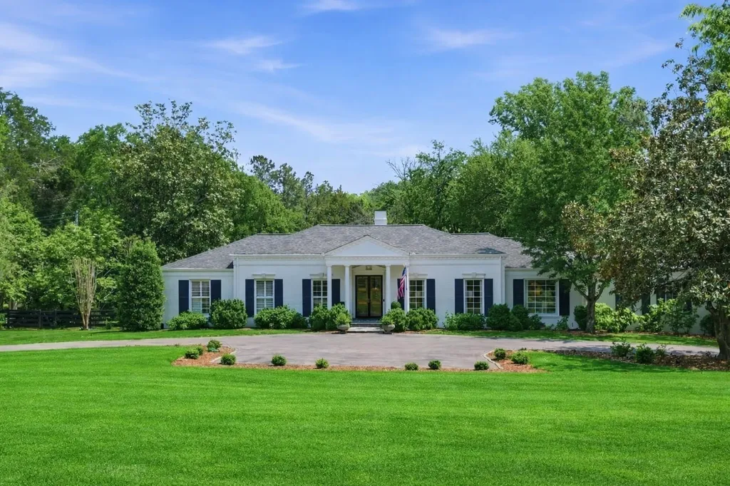6228 Hillsboro Pike Nashville TN 37215