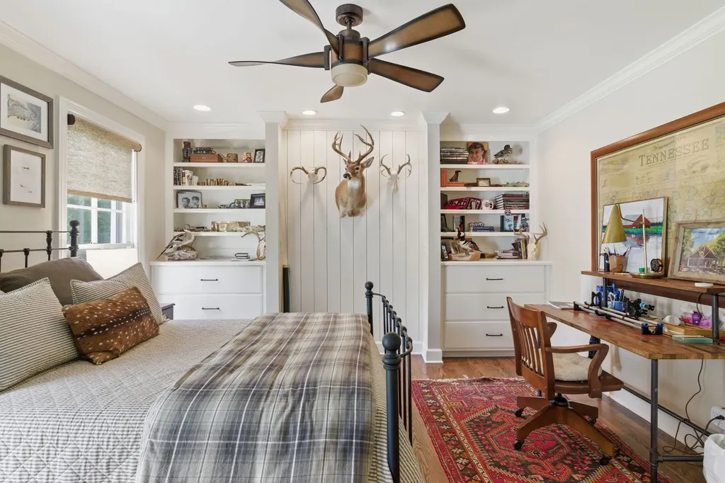6228 Hillsboro Pike Nashville TN 37215