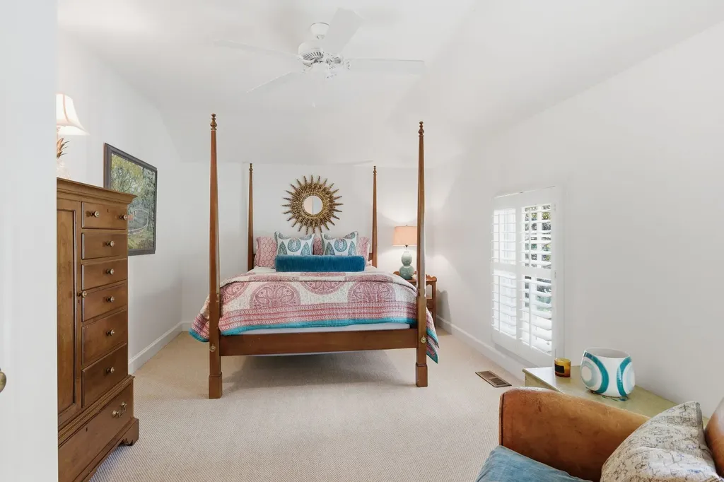 6228 Hillsboro Pike Nashville TN 37215