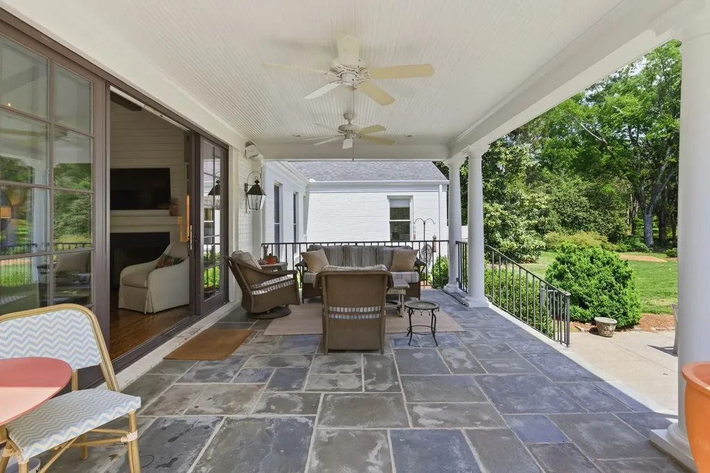 6228 Hillsboro Pike Nashville TN 37215